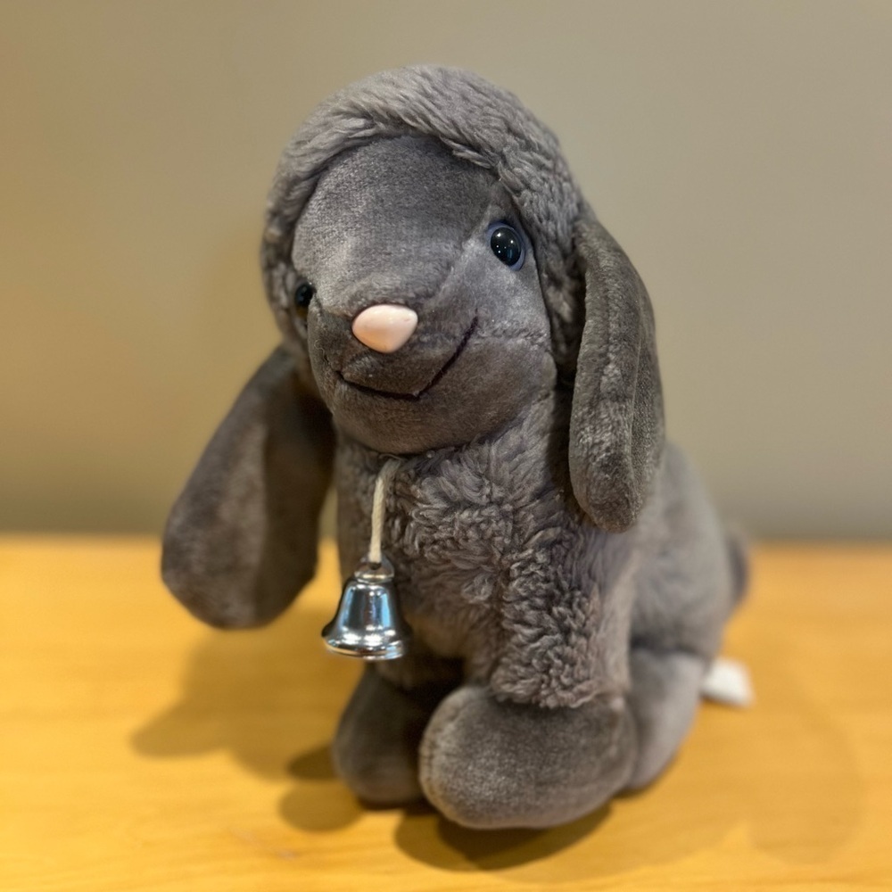 VINTAGE 1983 Graphics International Plush Gray Sheep-Lamb with Violet Eyes 9”